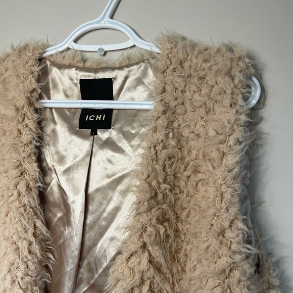 Ichi on ASOS Faux Fur Taupe Vest - Picture 2 of 2